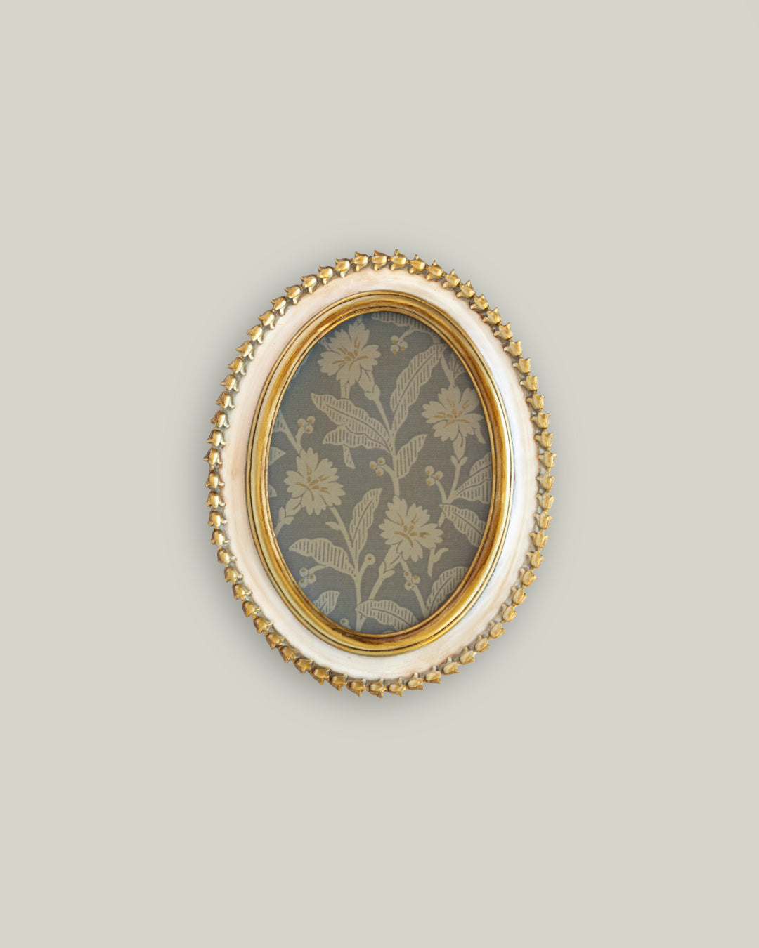 Cream Gold Oval Photo Frame