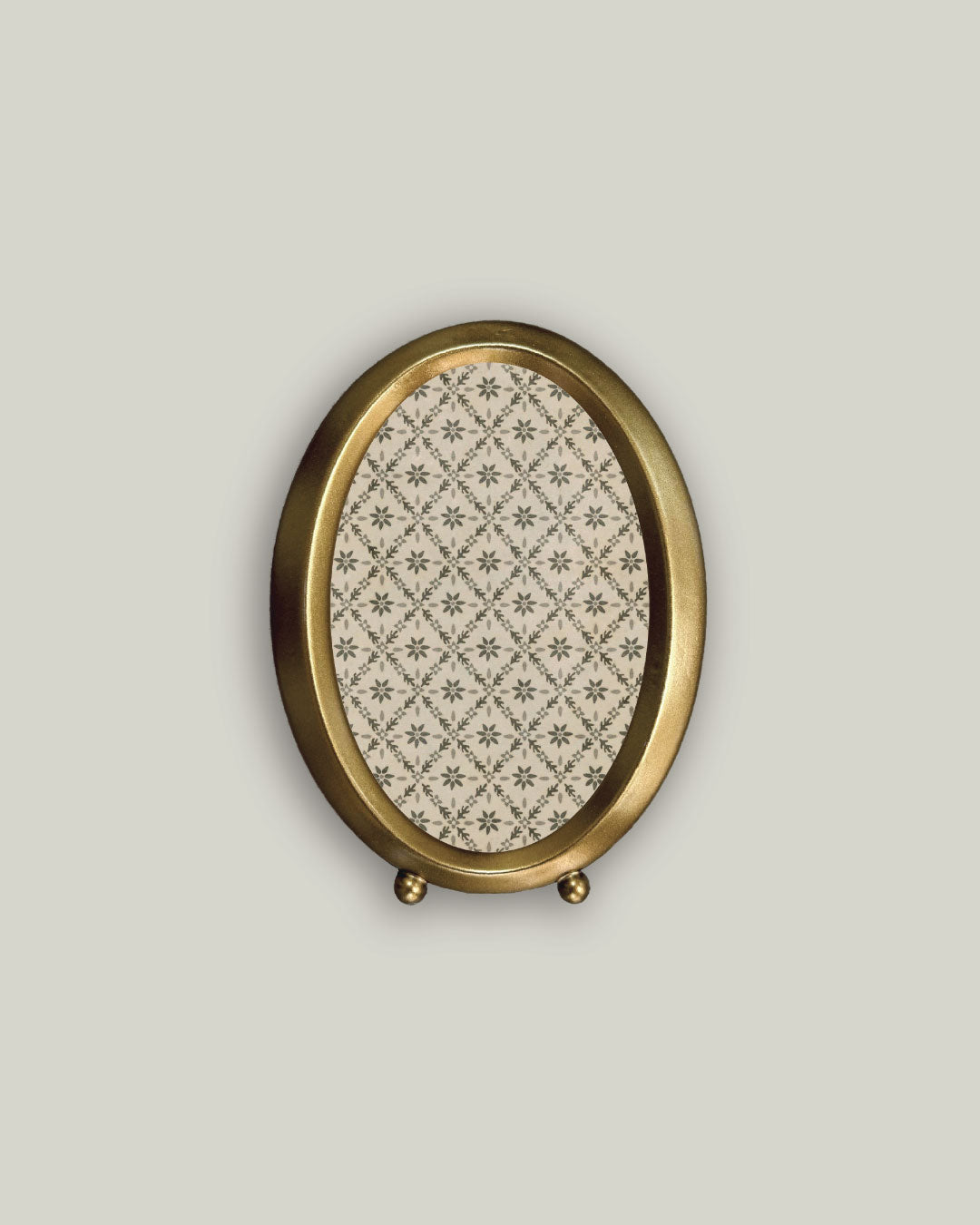 Modern Oval Photo Frame
