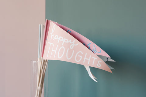 bannerlove Happy Thoughts Pendant Banner